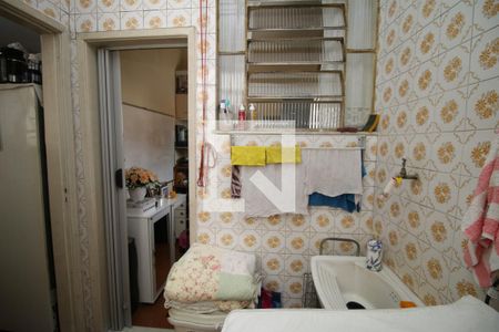Apartamento à venda com 75m², 2 quartos e 1 vagaÁrea de Serviço