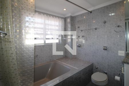 Apartamento para alugar com 212m², 3 quartos e 2 vagasBanheiro 2