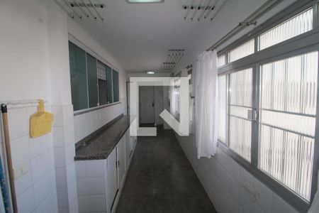 Apartamento para alugar com 212m², 3 quartos e 2 vagasÁrea de Serviço