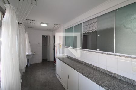 Apartamento para alugar com 212m², 3 quartos e 2 vagasÁrea de Serviço