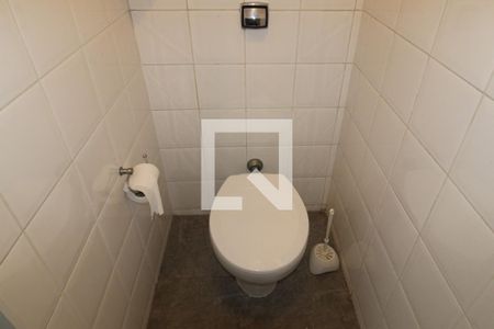 Apartamento para alugar com 212m², 3 quartos e 2 vagasÁrea de Serviço - Banheiro