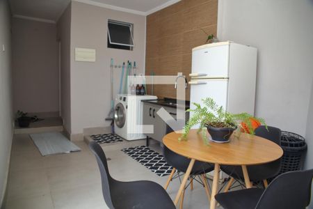 Casa à venda com 230m², 3 quartos e 2 vagasCozinha 