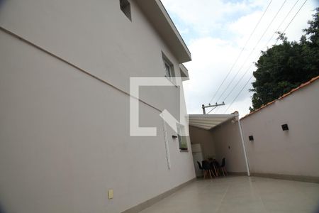 Casa à venda com 230m², 3 quartos e 2 vagasÁrea externa 
