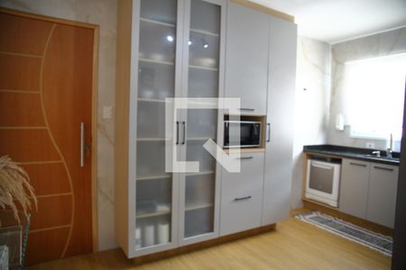 Casa à venda com 230m², 3 quartos e 2 vagasCozinha 