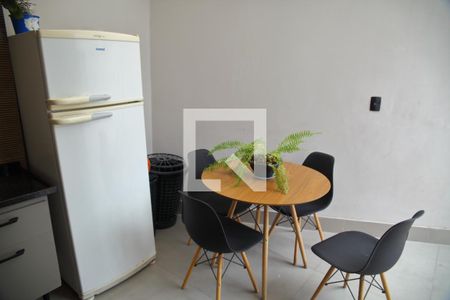 Casa à venda com 230m², 3 quartos e 2 vagasÁrea de serviço 