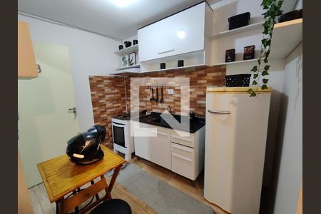 Cozinha de kitnet/studio para alugar com 1 quarto, 17m² em Guaianazes, Ferraz de Vasconcelos