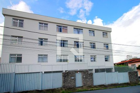 Apartamento à venda com 70m², 3 quartos e 2 vagasFachada