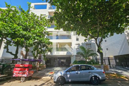 Apartamento para alugar com 70m², 3 quartos e 2 vagasFachada 