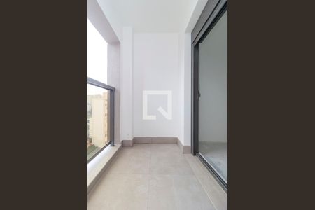 Apartamento à venda com 157m², 3 quartos e 2 vagas Apartamento à venda com 157m², 3 quartos e 2 vagasSuíte 1 - Varanda
