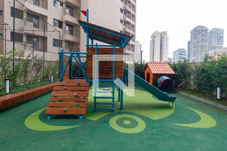 Apartamento à venda com 157m², 3 quartos e 2 vagas Apartamento à venda com 157m², 3 quartos e 2 vagasPlayground