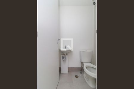 Apartamento à venda com 157m², 3 quartos e 2 vagas Apartamento à venda com 157m², 3 quartos e 2 vagasÁrea de Serviço - Banheiro