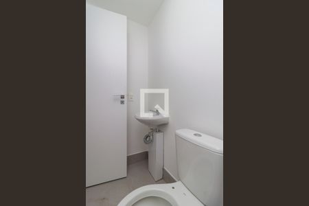 Apartamento à venda com 157m², 3 quartos e 2 vagas Apartamento à venda com 157m², 3 quartos e 2 vagasÁrea de Serviço - Banheiro