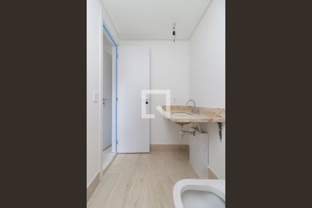 Apartamento à venda com 157m², 3 quartos e 2 vagas Apartamento à venda com 157m², 3 quartos e 2 vagasSuíte 2 - Banheiro