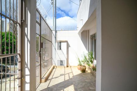 Casa à venda com 140m², 3 quartos e 1 vaga Casa à venda com 140m², 3 quartos e 1 vagaHall de Entrada