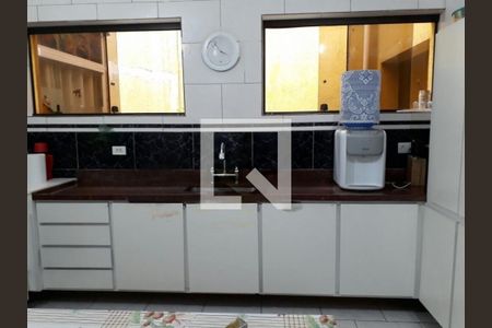 Casa à venda com 200m², 3 quartos e 2 vagas