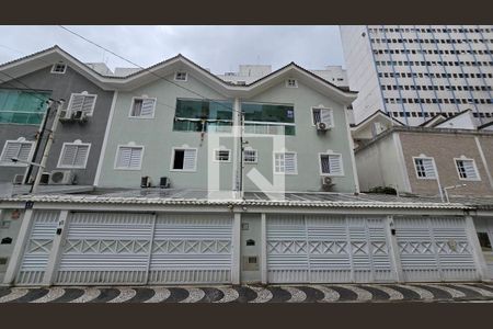 Casa para alugar com 150m², 4 quartos e 2 vagas Casa para alugar com 150m², 4 quartos e 2 vagasFachada