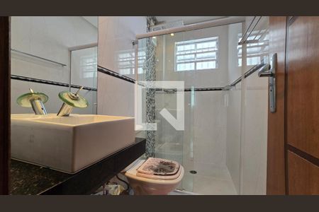 Casa para alugar com 150m², 4 quartos e 2 vagas Casa para alugar com 150m², 4 quartos e 2 vagasBanheiro