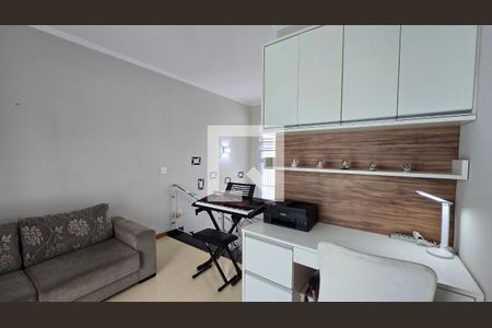 Casa para alugar com 150m², 4 quartos e 2 vagas Casa para alugar com 150m², 4 quartos e 2 vagasEscritório