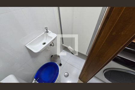 Casa para alugar com 150m², 4 quartos e 2 vagas Casa para alugar com 150m², 4 quartos e 2 vagasBanheiro de serviço