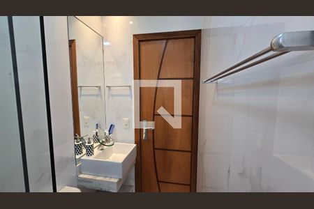 Casa para alugar com 150m², 4 quartos e 2 vagas Casa para alugar com 150m², 4 quartos e 2 vagasBanheiro da Suíte 2