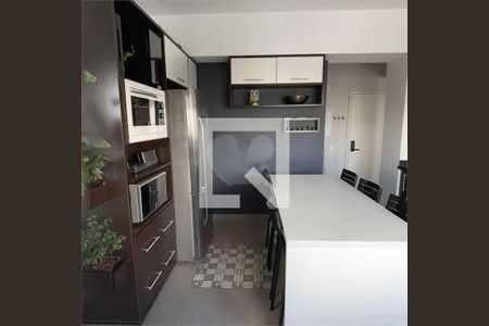 Apartamento à venda com 246m², 3 quartos e 3 vagas
