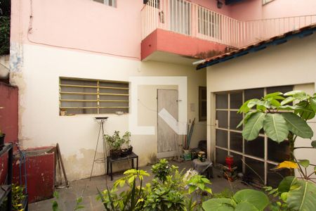 Casa para alugar com 300m², 3 quartos e 2 vagas Casa para alugar com 300m², 3 quartos e 2 vagasQuintal