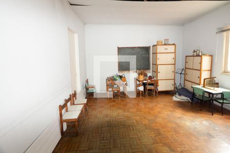 Casa para alugar com 300m², 3 quartos e 2 vagas Casa para alugar com 300m², 3 quartos e 2 vagasQuarto 1