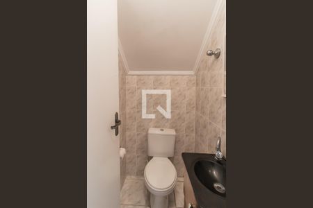 Lavabo de casa para alugar com 3 quartos, 260m² em Vila Dalila, São Paulo