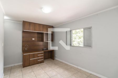 Suite de casa para alugar com 3 quartos, 260m² em Vila Dalila, São Paulo