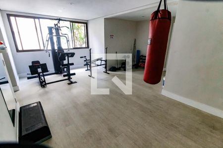 Apartamento à venda com 147m², 3 quartos e 3 vagas Apartamento à venda com 147m², 3 quartos e 3 vagasÁrea comum - Academia