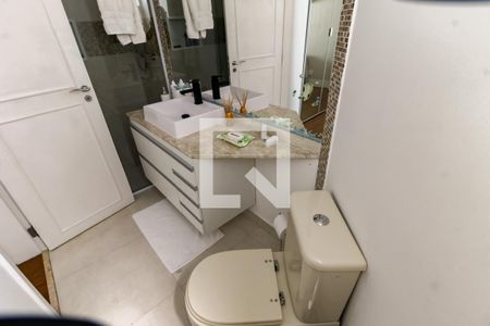 Apartamento à venda com 147m², 3 quartos e 3 vagas Apartamento à venda com 147m², 3 quartos e 3 vagasBanheiro da Suíte 2