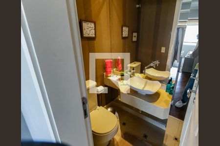 Apartamento à venda com 147m², 3 quartos e 3 vagas Apartamento à venda com 147m², 3 quartos e 3 vagasLavabo