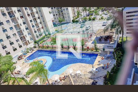 Apartamento à venda com 52m², 2 quartos e 1 vaga Apartamento à venda com 52m², 2 quartos e 1 vagaÁrea comum - Piscina