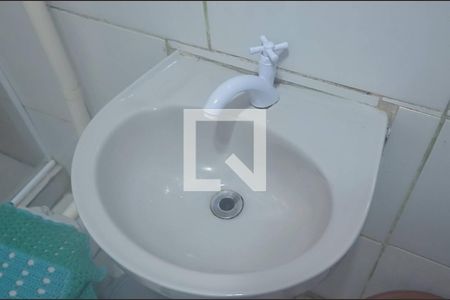 Casa à venda com 10m², 2 quartos e 1 vaga Casa à venda com 10m², 2 quartos e 1 vagaBanheiro Suíte