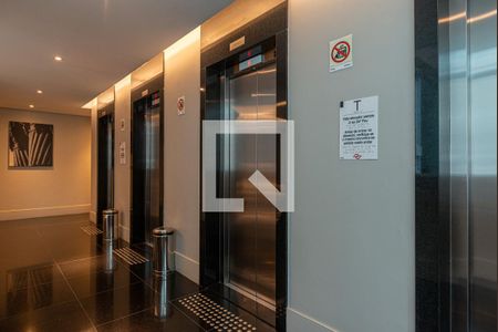 Apartamento à venda com 67m², 1 quarto e 1 vaga Apartamento à venda com 67m², 1 quarto e 1 vagaÁrea comum - Elevadores