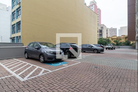 Apartamento à venda com 67m², 1 quarto e 1 vaga Apartamento à venda com 67m², 1 quarto e 1 vagaÁrea comum - Garagem