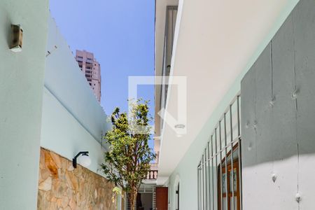 Casa à venda com 282m², 4 quartos e 2 vagasQuintal