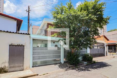 Casa à venda com 282m², 4 quartos e 2 vagasFachada