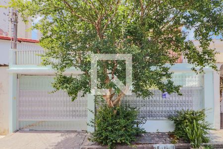 Casa à venda com 282m², 4 quartos e 2 vagasFachada