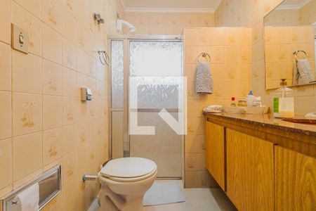 Casa à venda com 450m², 3 quartos e 6 vagasBanheiro da Suíte 2