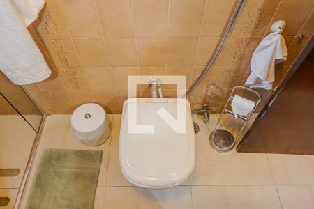 Casa à venda com 450m², 3 quartos e 6 vagasBanheiro da Suíte 3