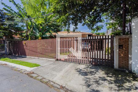 Casa à venda com 450m², 3 quartos e 6 vagasFachada