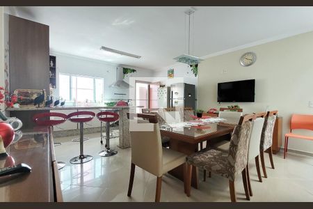 Casa à venda com 159m², 3 quartos e 3 vagasCozinha