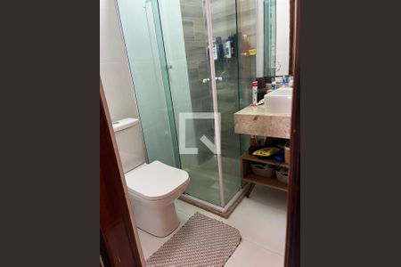 Apartamento à venda com 79m², 2 quartos e 1 vaga Apartamento à venda com 79m², 2 quartos e 1 vagaBanheiro