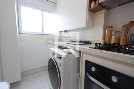 Apartamento à venda com 60m², 2 quartos e 1 vagaÁrea de Serviço