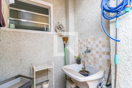 Casa à venda com 120m², 3 quartos e 3 vagas Casa à venda com 120m², 3 quartos e 3 vagasÁrea de Serviço 2