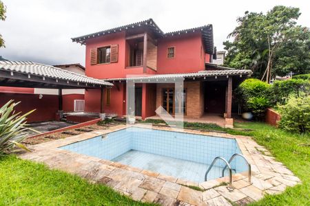 Casa de condomínio à venda com 445m², 3 quartos e 4 vagasPiscina
