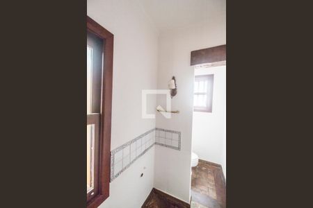 Casa de condomínio à venda com 445m², 3 quartos e 4 vagasLavabo