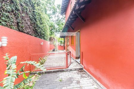 Casa de condomínio à venda com 445m², 3 quartos e 4 vagasQuintal