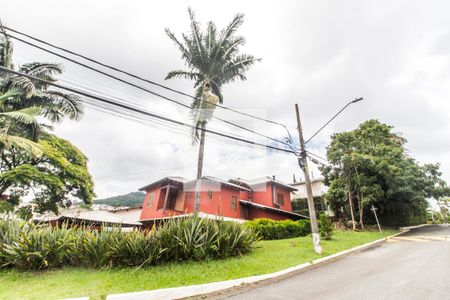 Casa de condomínio à venda com 445m², 3 quartos e 4 vagasVista da Rua
